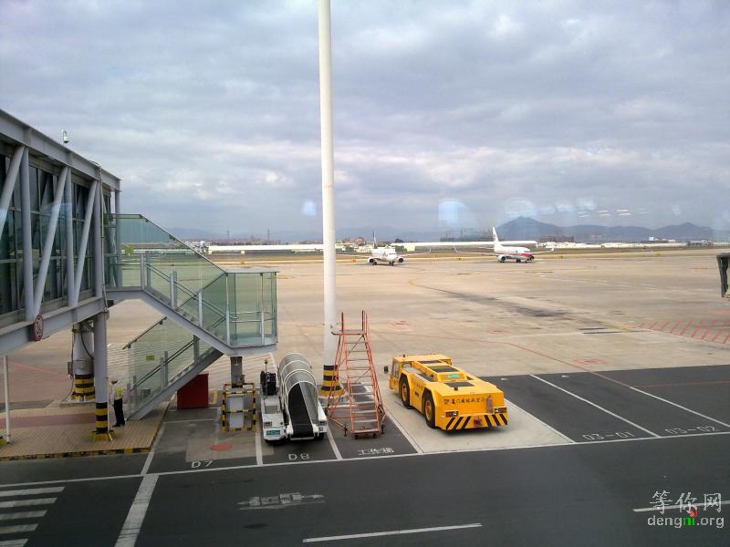 ���ŷɻ���