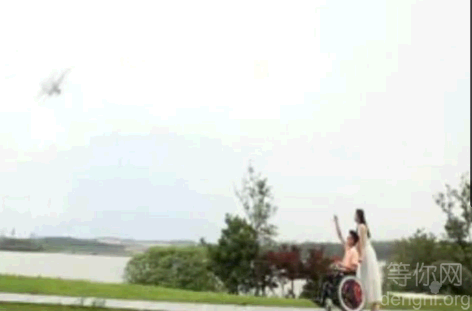 ΢��Ӱ����ӥ��������������֫���˷ܶ�����