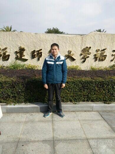 �����ڸ�����ש��׬Ǯ���ҵ���һ�����������׵ġ�