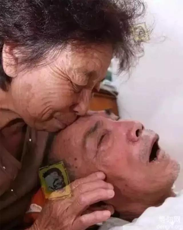 ��үү̱���ˣ��ϰ�22����һ�յ������ϰ����ߡ���Ȼ���˶�˵��үү�Ѿ���ֲ�����ˣ�����̫̫һֱ�ڵȣ���һ��һ�죬��ͷ�Ӿͺ����ء�����ƶ�ԣ�����ۼ���������ִ��֮�֣��������ϡ���飬�������ĸ��