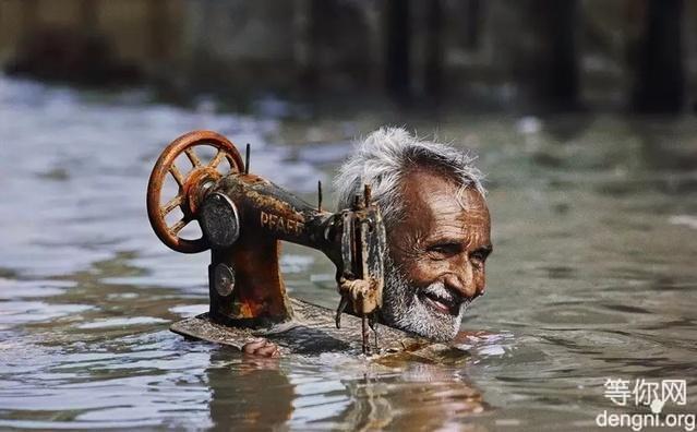 ӡ�ȷ��˺�ˮ��һ���ϲ÷챳�����ķ��һ�