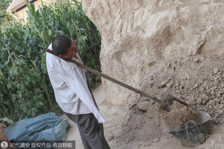 ʷ�������°ͺͼ��������¸ɻʧȥ˫�۵���������ѧ���˸�������ܣ����е���ȳ��˶��صļ�ͥ���Ρ����򡢸�����һ��������Ȼ���࣬��ʷ��������������Ҹ���