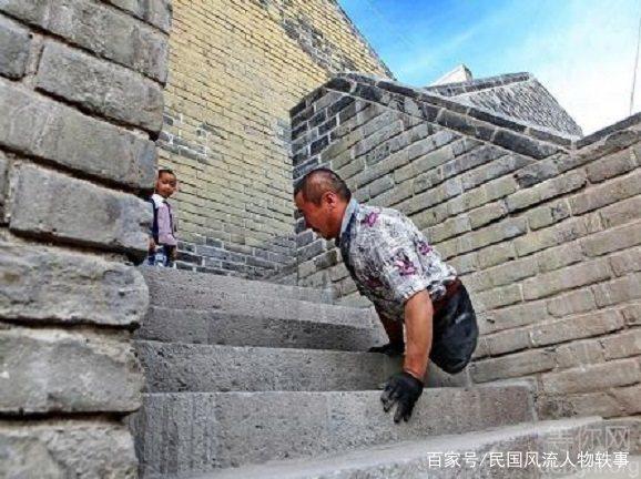 ����������������Ϊ����Ӳ����7��ʱ�������������˫�ȸ�λ��֫���Ӵ˿�˫����·���Ǹ�ʱ������������˳��о��ѧ�ˡ�