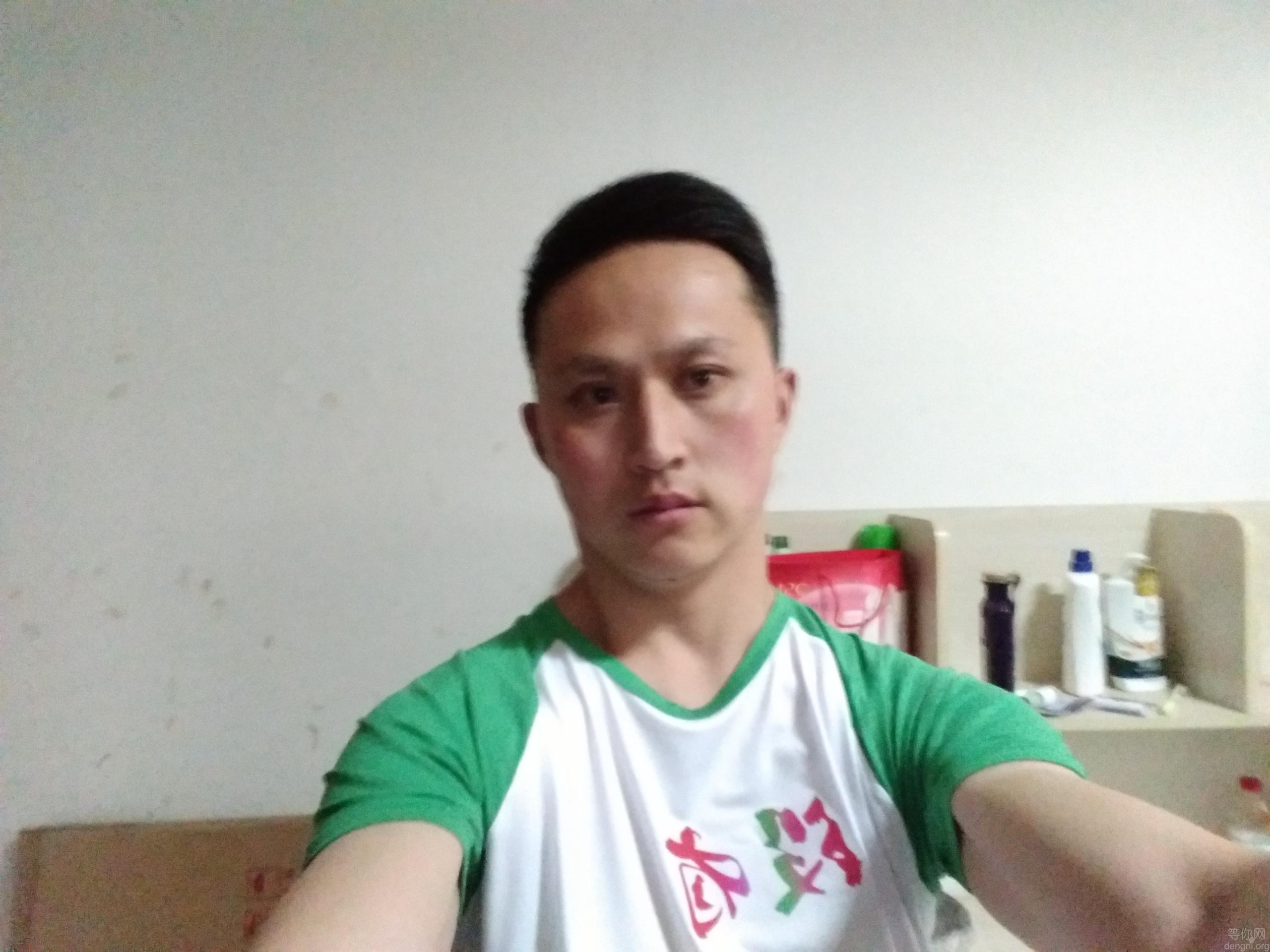 û��һ���˶���