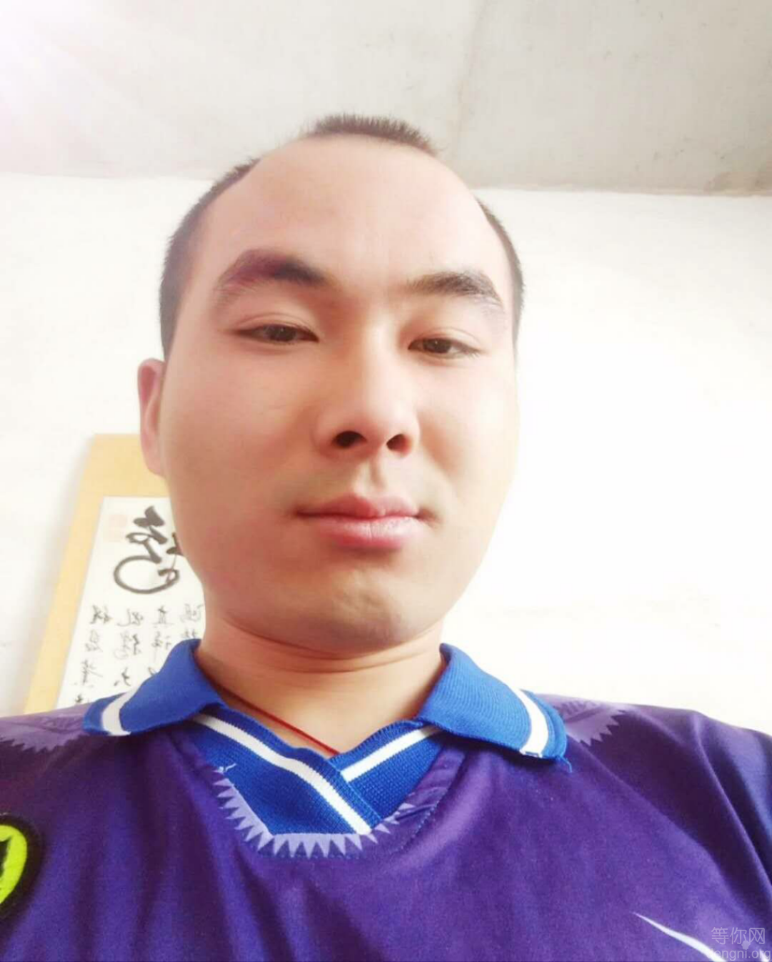 �������